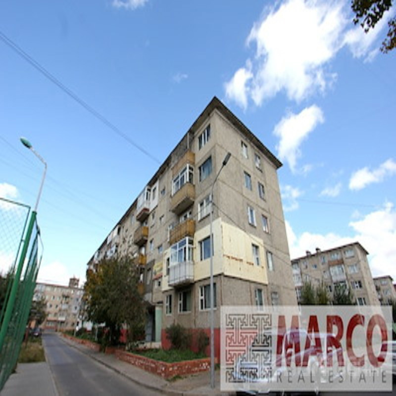 5-р хороололд 4 өрөө байр зарна