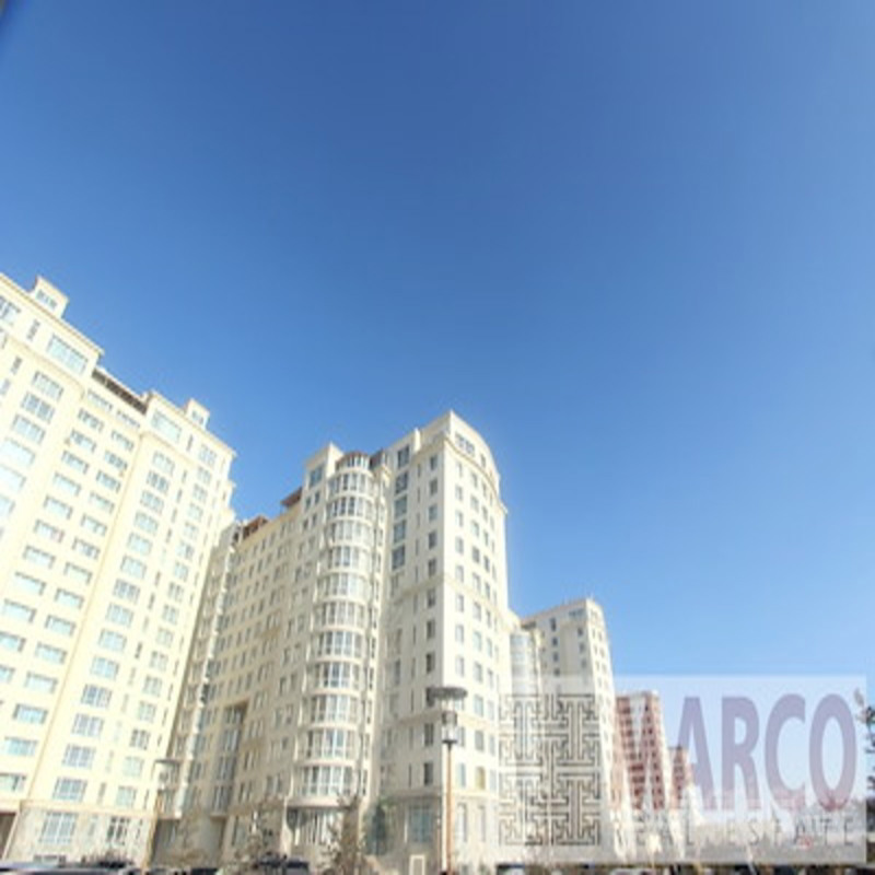King tower хотхонд 4 өрөө байр гараашийн хамт зарна