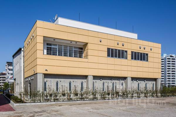 Японы өндөр технологийн гадна фасад, дотор заслын чулуун замаск Монголд