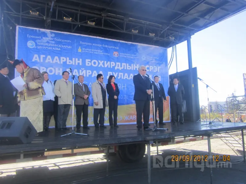 “Агаарын бохирдлын эсрэг орон байраа дулаалцгаая” сарын аян нээлтээ хийлээ