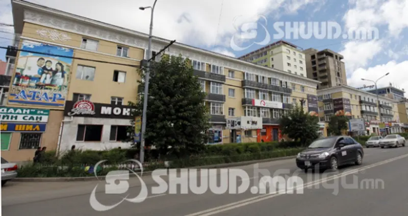 Гаднаа гяланцаг дотроо паланцаг