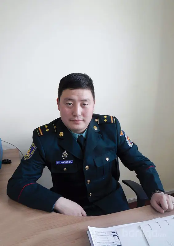 Барилгачин хүн улс орныхоо бүтээн байгуулалтанд гар бие оролцоно гэдэг нэр төрийн хэрэг