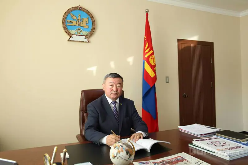 Нийт барилгачиддаа чин сэтгэлийн мэндчилгээ дэвшүүлье