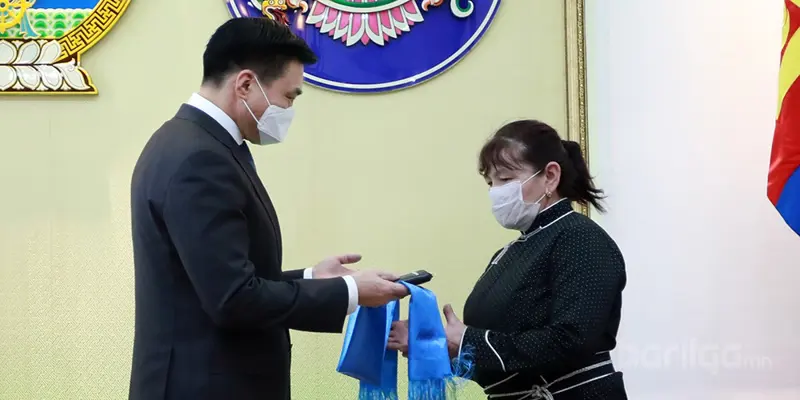 Газраа орон сууцаар сольсон иргэд түлхүүрээ гардан авлаа