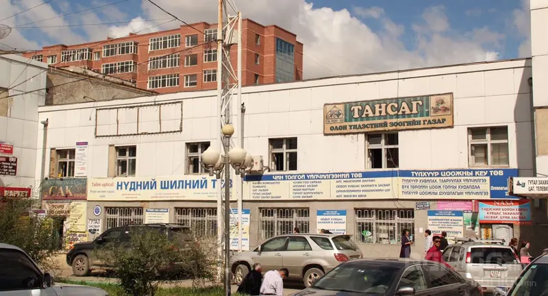 Ц.Дэмбэрэл: Бидний нүдэн дээр Улаанбаатар хотын ой санамжийг устгаж байна